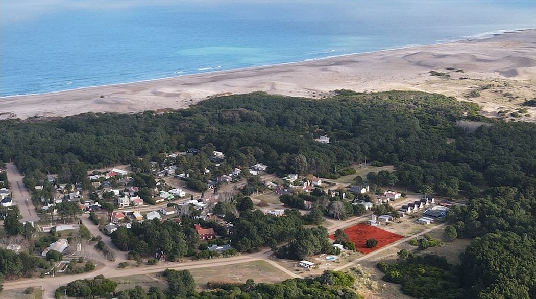 Subastan un lote para hotelería en balneario San Cayetano