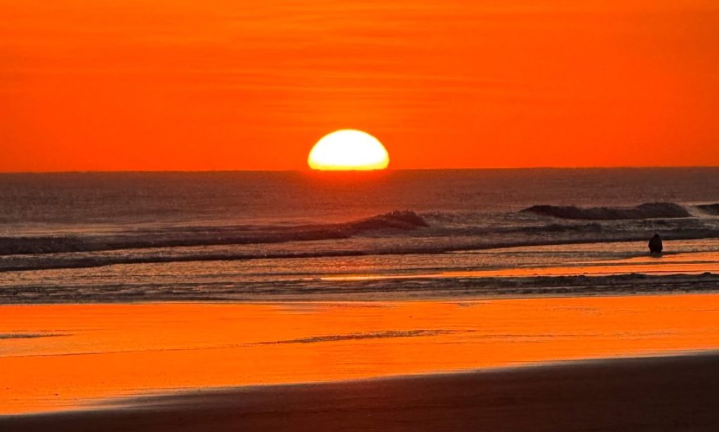 Esta tarde llega la Caminata Puesta del Sol