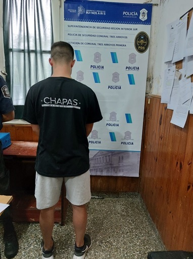 Fue aprehendido por golpear en el rostro a su ex pareja
